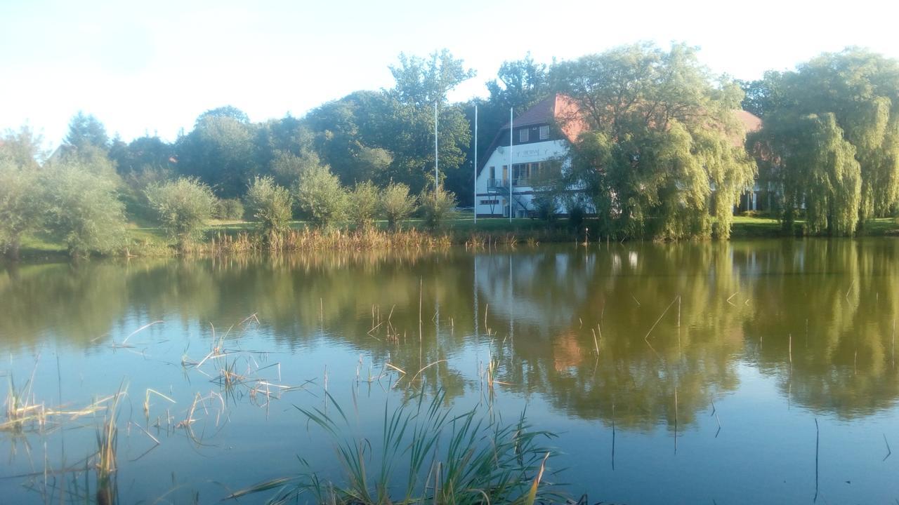 Landhaus Kranichwiese Goehren-Lebbin Luaran gambar